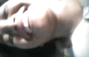 XXX Esta rapariga consegue chupar pilas e tem uma garganta site de pornô gratuito devastadora a bater
